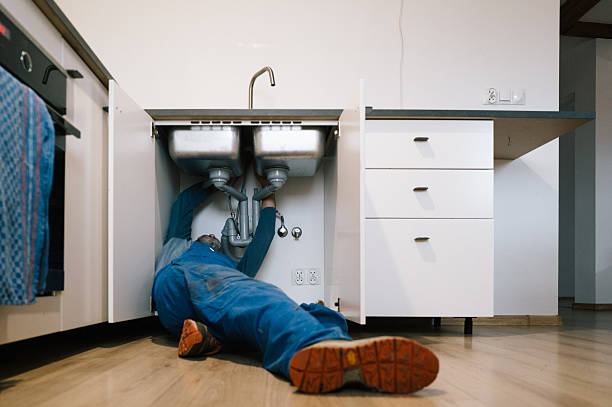 Professional Leak Detection technician working in New York Mills, NY